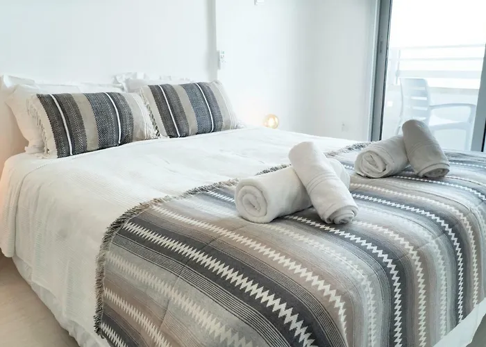 Apartment Seaview Luxury Larnaca